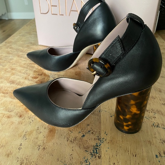 5.5 Black Heel Deltan/Dillards - Picture 3 of 4